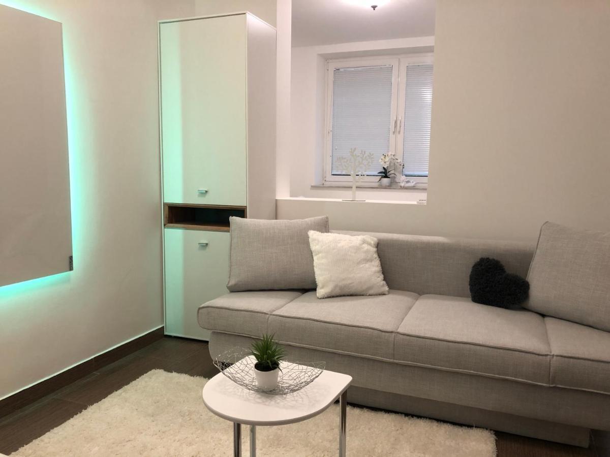 Modern Center Studio Under The Castle II Free Parking Apartment Ljubljana Exterior photo